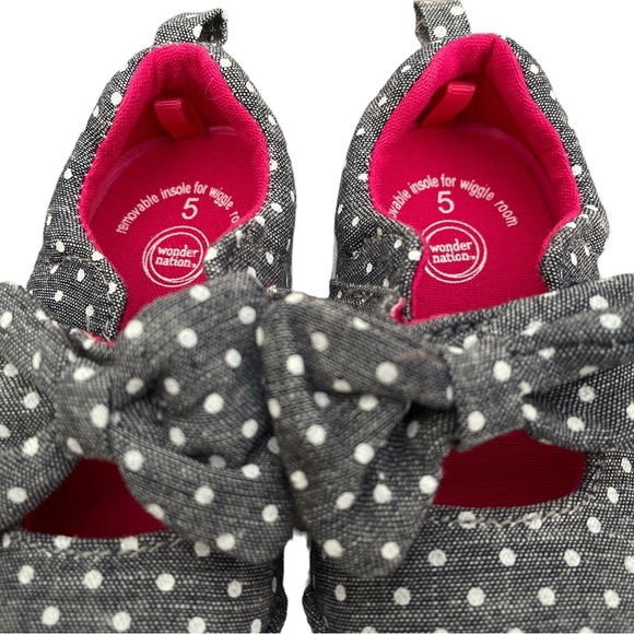 NWT Girls soft shoe gray with white polka dots Size 5 - Picture 4 of 6